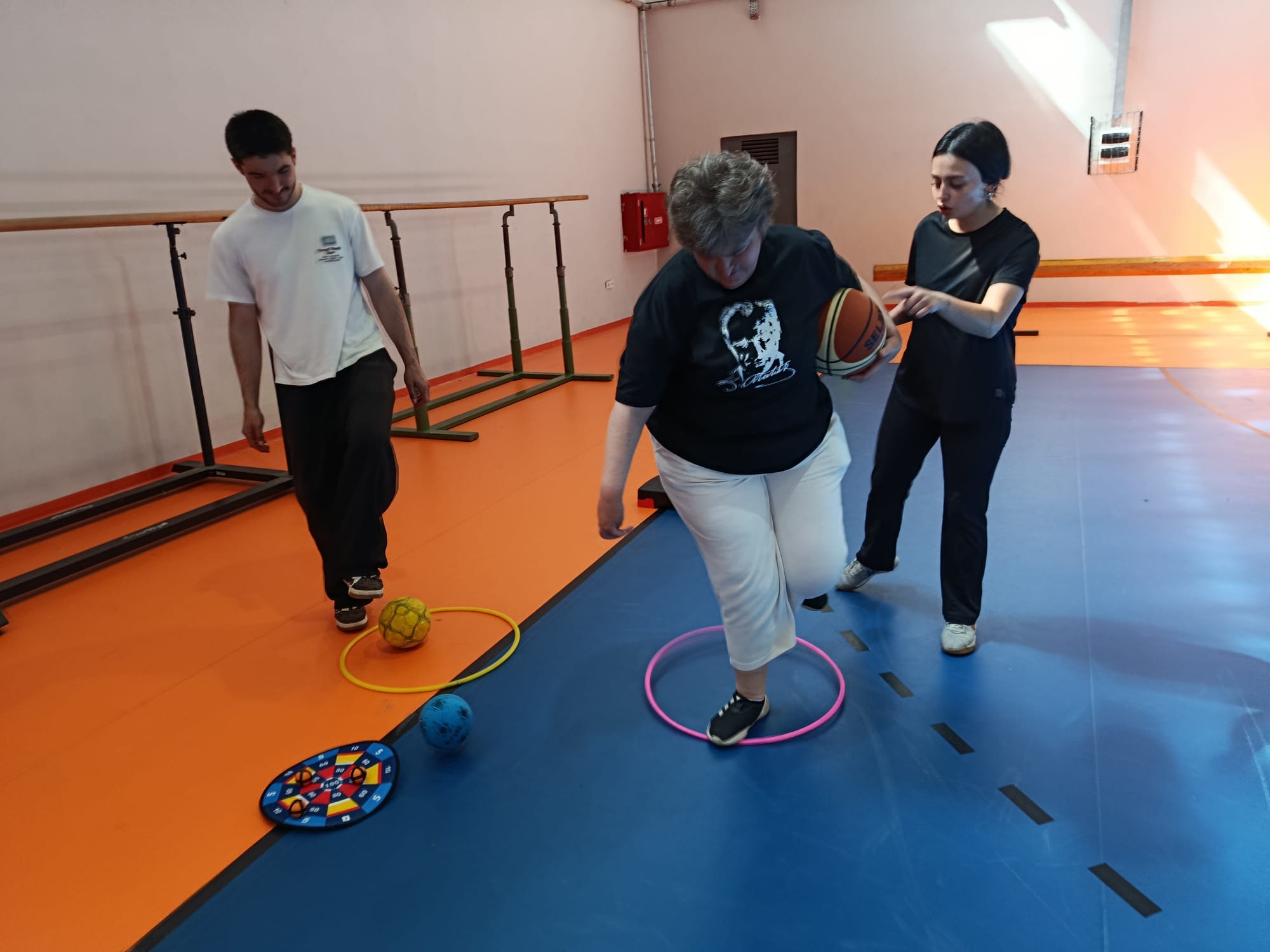 Trakya Üniversitesi, engelli bireylerin spor yönetimindeki rolünü ve yaşam kalitelerini artırmayı hedefleyen öncü bir çalışmaya imza atıyor. 